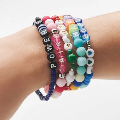 Pulsera de abalorios en su diseño con opciones de abalorios estándar MCHM01