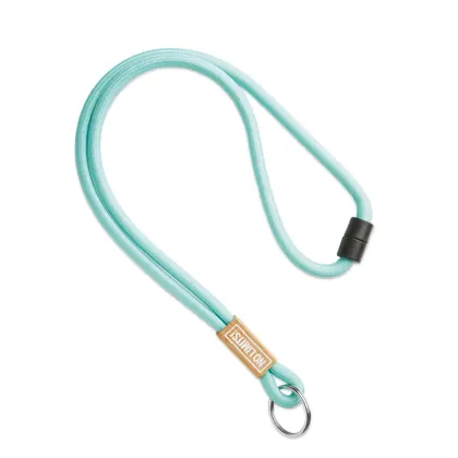 Lanyard de cordón de poliéster con detalle de bambú. ML1073