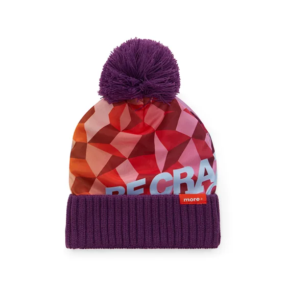 Gorro de poliéster a todo color con interior acrílico, pompón y puño de canalé 2*1. · MW1032