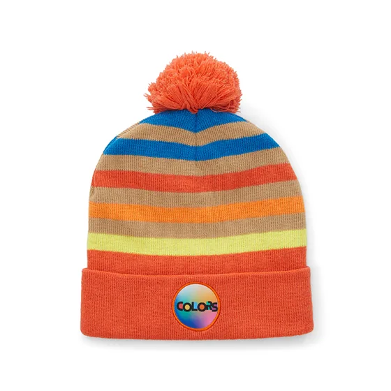 Gorro RPET jacquard personalizado, con puño y borla. · MW1110