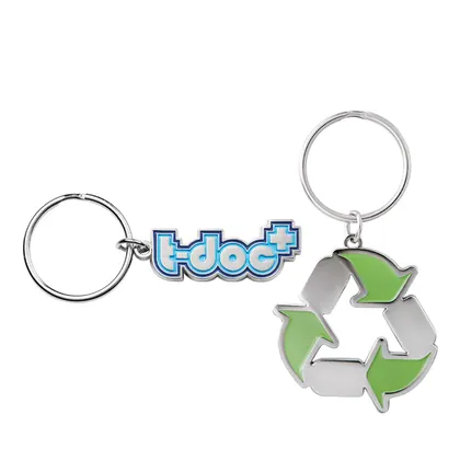 Llavero de aleación de zinc reciclado con forma personalizada y diseño de logotipo en esmalte suave. MK2805